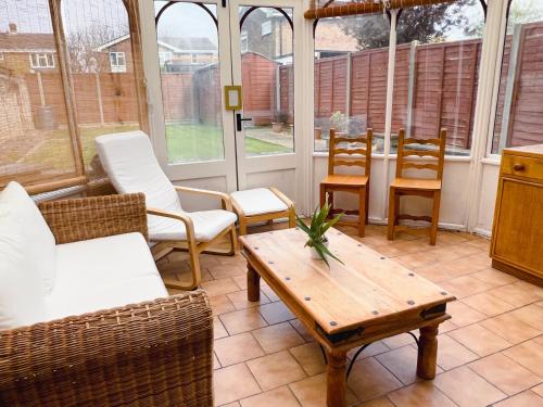 Iekārtas, Bright & Cosy - Jacuzzi - Log Burner - King Beds in Boxgrove