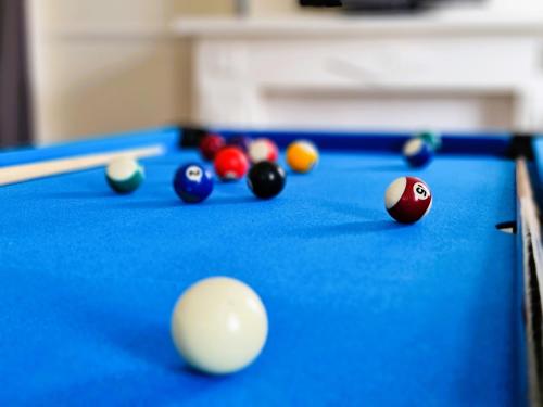 Spacious 3 bedroom House with Pool table gîte à louer Dumpton Park Railway Station