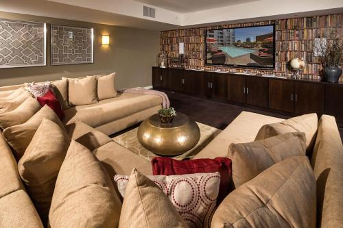 Modern Apartment Rentals in Los Angeles (CA)