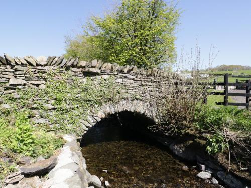 Topiary Cottage Topiary Cottage