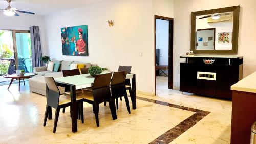 Paseo del Sol Coral 106 condo in Playa del Carmen, Mexico