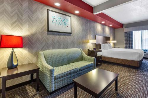 King Suite with Sofa Bed