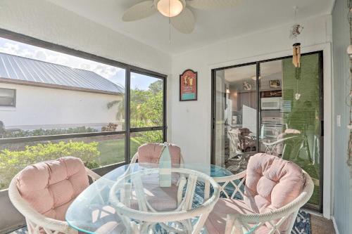 Condo with Screened-in Porch, 1 Mi to Sebring Golf! in 奧基喬比