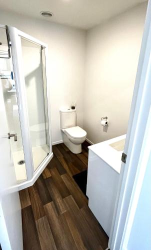 Bathroom, Lakeside Getaway in Otematata-Brand new 2 bed unit in Otematata