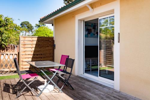 Maison chaleureuse 4Pers BASSIN PARK/JARDIN gîte à louer La Hume