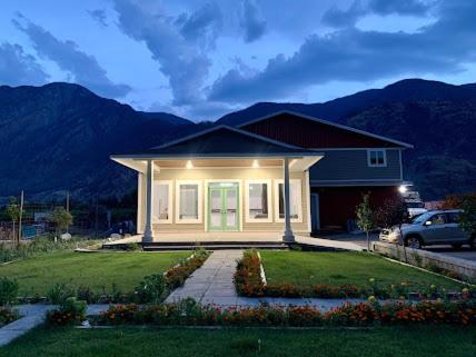 Orchard View Motel photo
