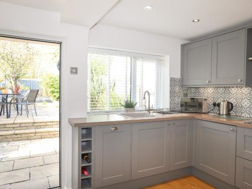 Kite Cottage - image 14