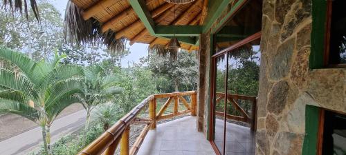 陽台/露台, Casa vacacional Playa y Campo familiar in 奧隆