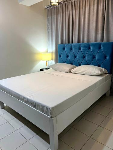 B&B Lipa City - LuxeCara Guest House - Bed and Breakfast Lipa City