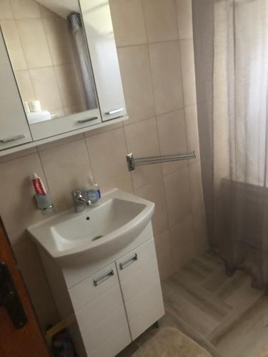 Holiday Home Rodjak sa sela - image 12
