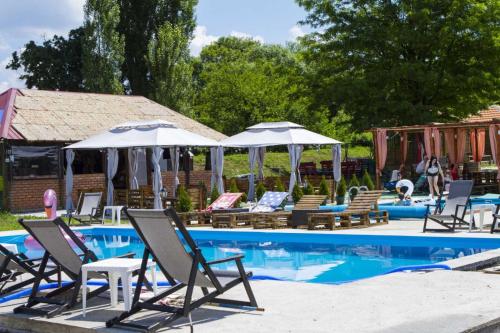 Holiday Home Rodjak sa sela - image 11