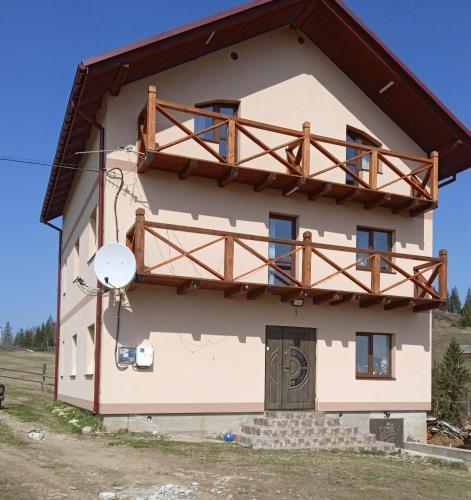 Girs'kyy Podorozhnyk - Accommodation - Yablunytsya