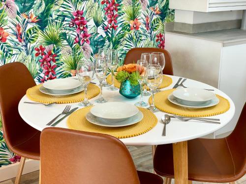 Picture of Minster Peek With Free Parking