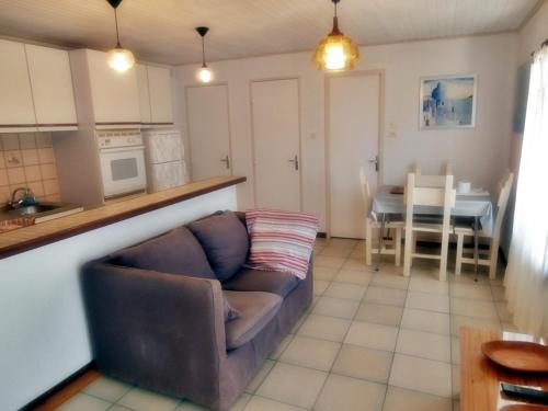 Rez de Villa Climatisé avec Jardin Privatif Domaine des Moulières (Rez de Villa Climatise avec Jardin Privatif Domaine des Moulieres) in La Valette-du-Var