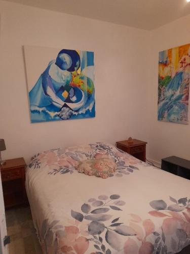 La chambre de Garance et ses couleurs d'art chambre d'hôte Feunteun-Ven