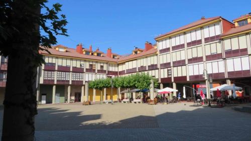 Riaño en las Montañas de Carmen VUT-LE-4950 (Riano en las Montanas de Carmen VUT-LE-4950) in 里亞諾