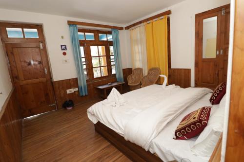 Raj guest house