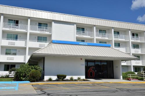 Motel 6-Danvers, MA - Boston North