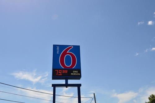 Motel 6-Danvers, MA - Boston North