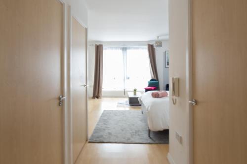 Modern Spacious studio close to station, Londýn (fotografie 7)