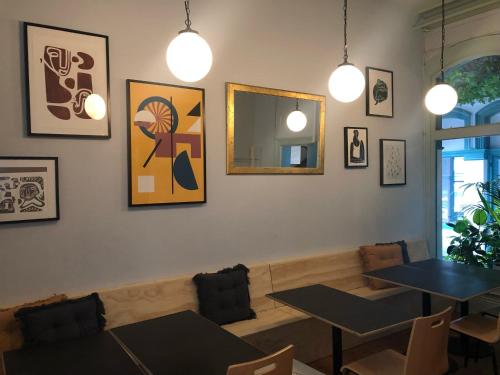 Pub/Lounge, Roamer St Kilda in St. Kilda