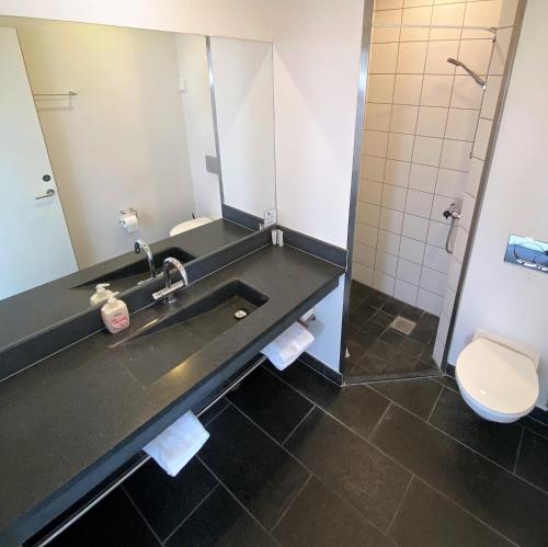 Hotel Strandtangen - image 5