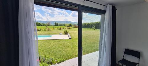 Guest house, très calme, piscine (Guest house, tres calme, piscine) in Marchaux