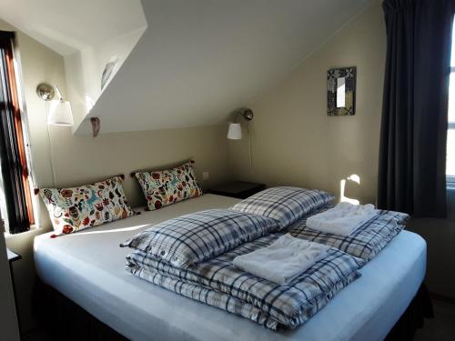 Árbakki Farmhouse Lodge - image 13