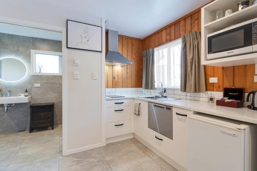 Archway Motels & Chalets - image 2