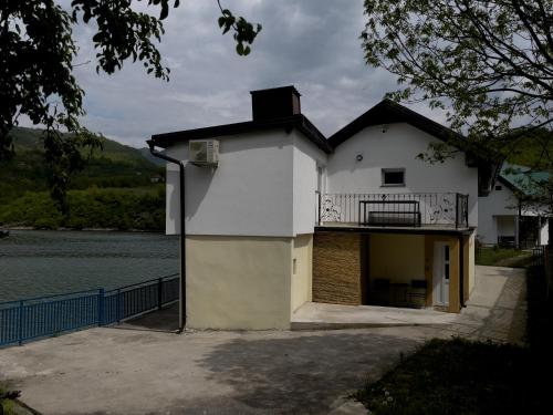 A szálláshely kívülről, Montana Apartmani in Konjic