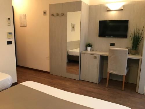 Hotel Golf - image 2