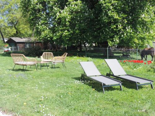 Kert, Manoir Le Parc near Paris & Disneyland in Villevaude (Ile-de-France)