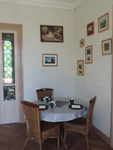 Ételek és italok, Manoir Le Parc near Paris & Disneyland in Villevaude (Ile-de-France)