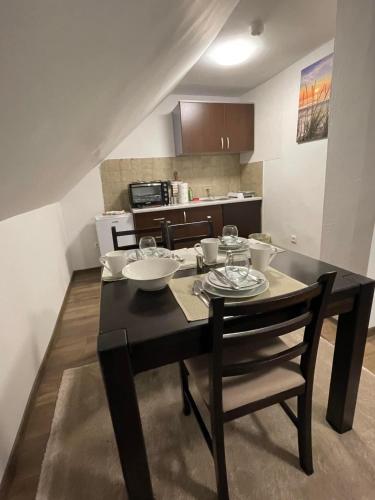 Konyha, Montana Apartmani in Konjic