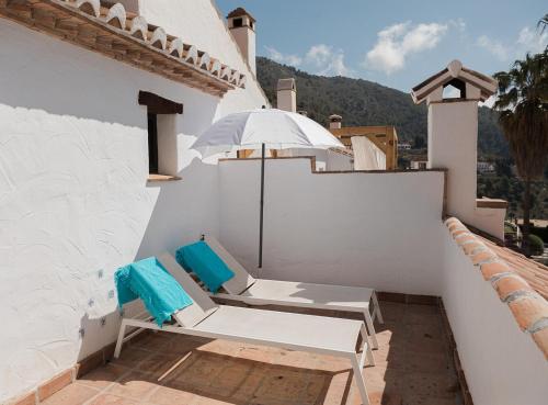 Classic Double Room with Balcony Posada Morisca Charming Hotel Boutique 51