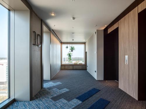 355997106 b'mine Hotel Frankfurt Airport