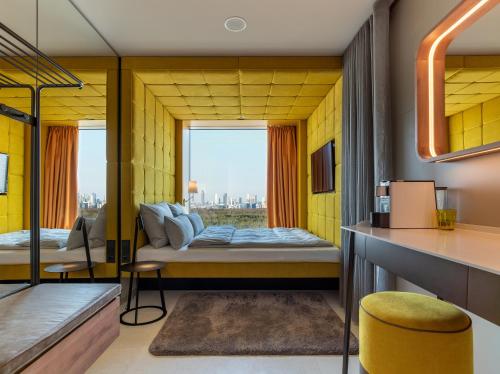 355997117 b'mine Hotel Frankfurt Airport
