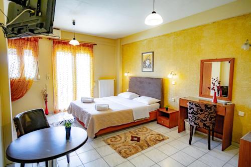 Tsironis Rooms - image 7