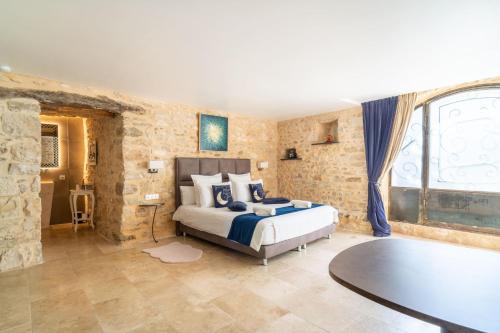 Chambre d'hôte avec SPA privatif domaine les nuits envôutées - Gard - Chambre d'hôtes - Vézénobres