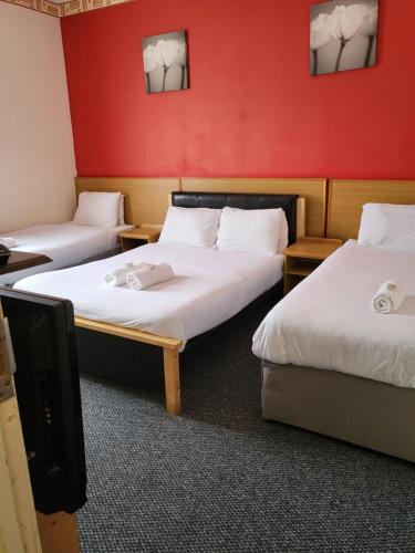 Tulip Hotel Blackpool - image 4