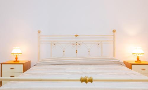 8 Typical Villas Petra - main image