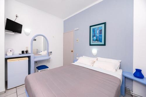 2 twin beds