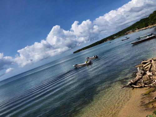 景观, 阳光酒店 (Sunshine Hotel) in 小马伊斯群岛