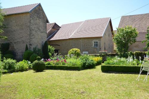La ferme aux glycines