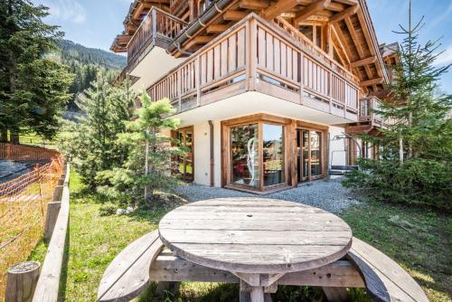 Apartment Moabi Le Praz Courchevel - by EMERALD STAY