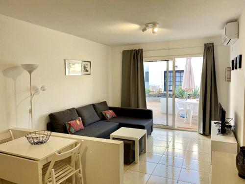 Foto 1: One bedroom appartement with shared pool and furnished terrace at Corralejo 1 km away from the beach