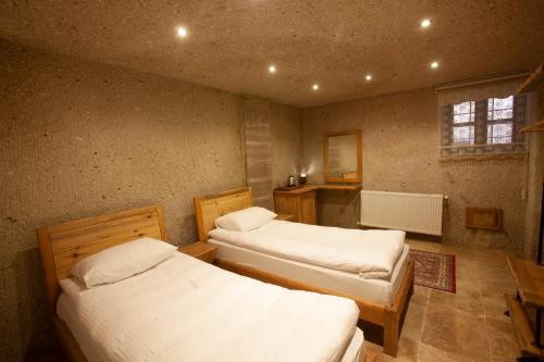 Narcissos Cave Hotel Room Type - Standard Twin Room