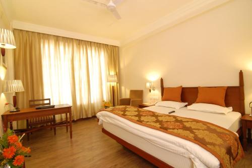 Chanakya Bnr Hotel Set in a prime location of Ranchi, Chanakya Bnr Hotel puts everything the city has to offer just outside your doorstep. The hotel offers a wide range of amenities and perks to ensure you have a great 