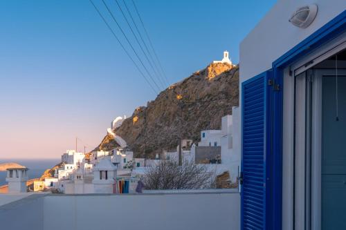 Serifos Chroma