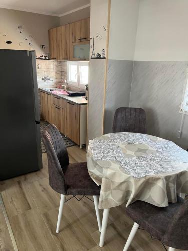 Konyha, Apartman Petrov in Donji Milanovac